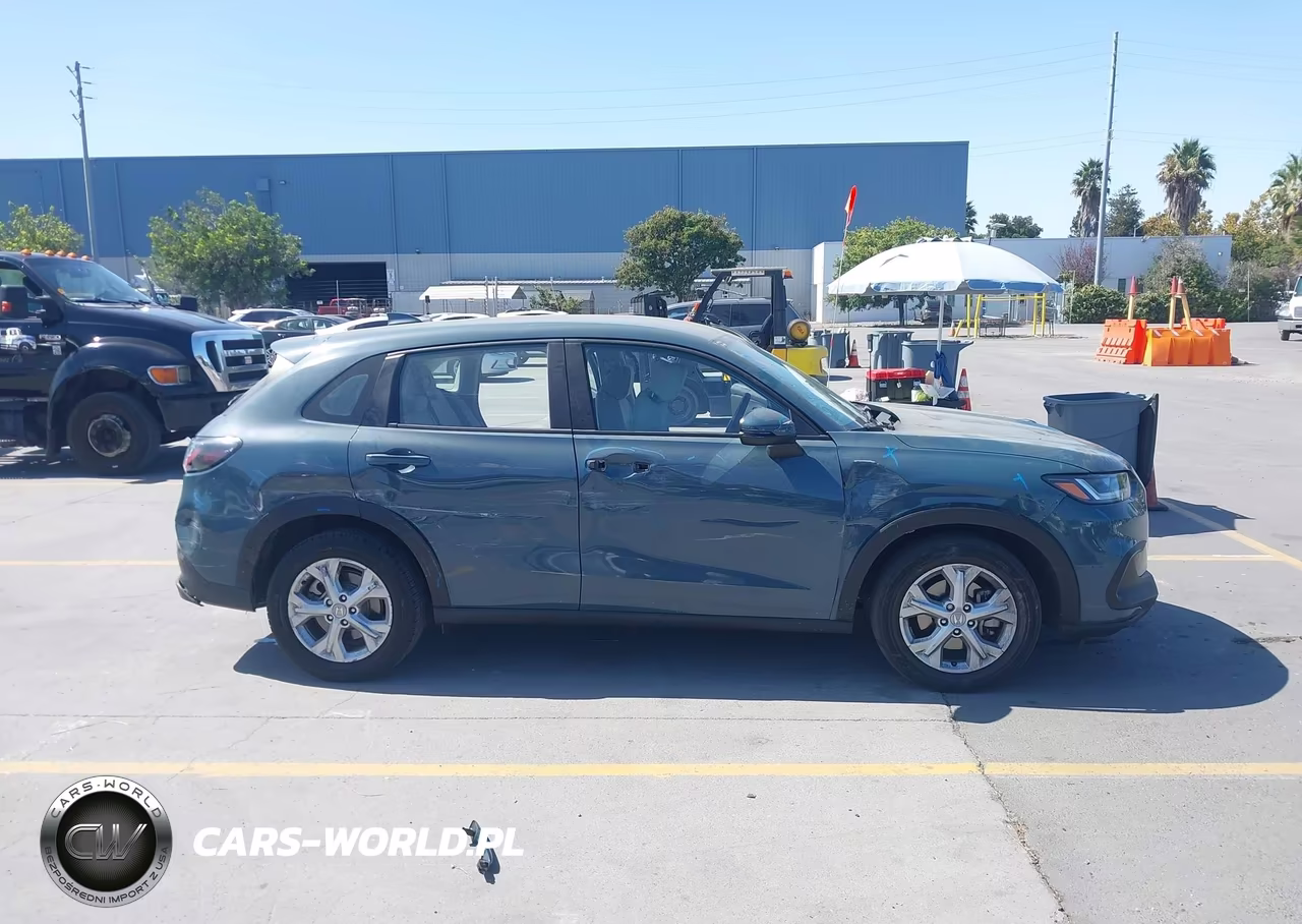 2023 Honda Hr-V 2Wd Lx VIN:3CZRZ1H30PM730817 - 14