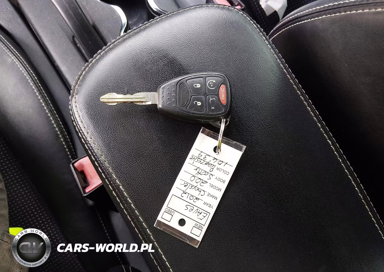 2012 Chrysler 200 S VIN:1C3CCBHG4CN162372 - 11
