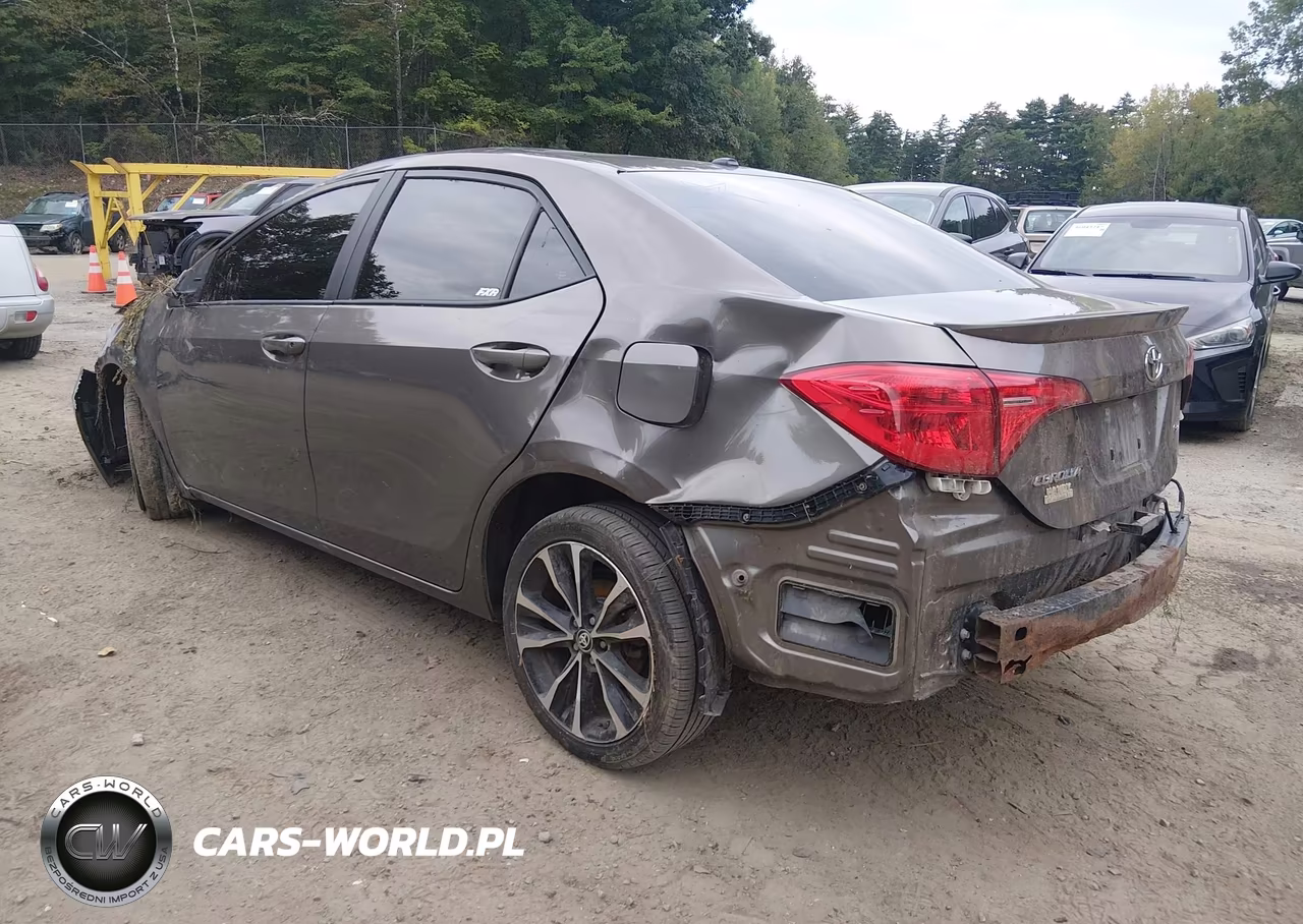 2017 Toyota Corolla Se VIN:2T1BURHE9HC843729 - 3