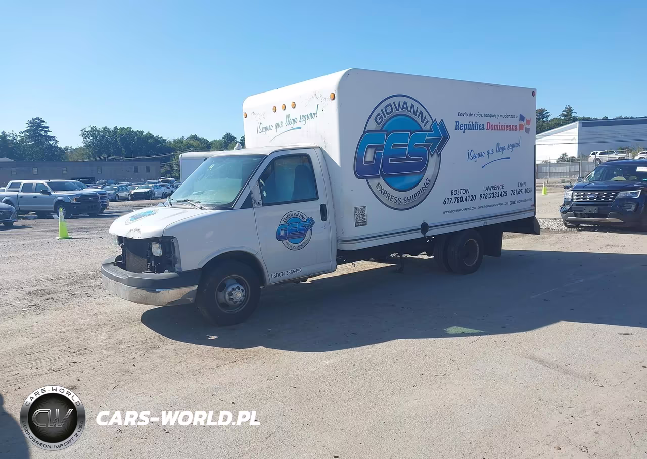 2006 Chevrolet Express Cutaway Work Van VIN:1GBJG31U761275570 - 2