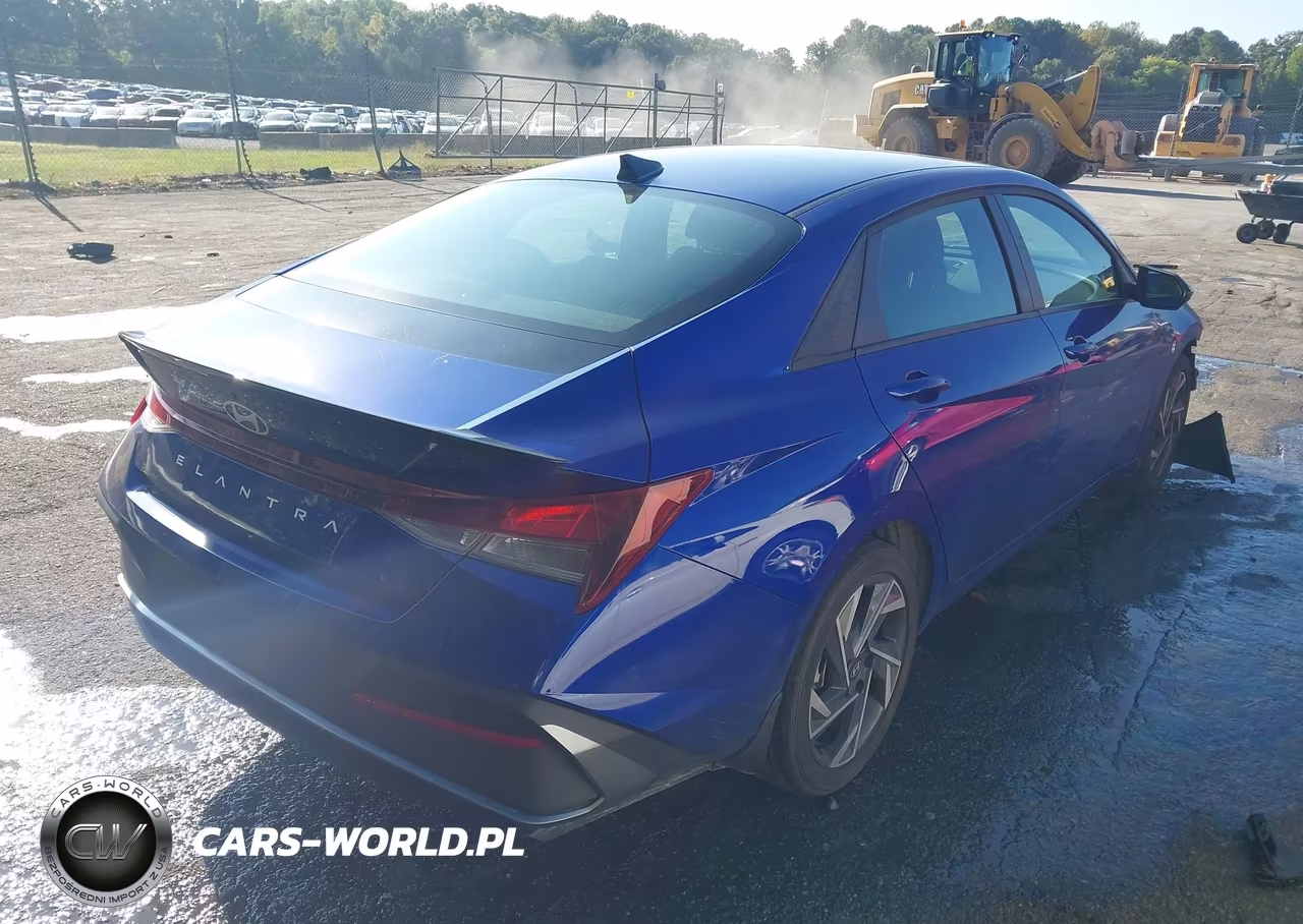 2025 Hyundai Elantra Sel Sport VIN:KMHLM4DG8SU968466 - 4