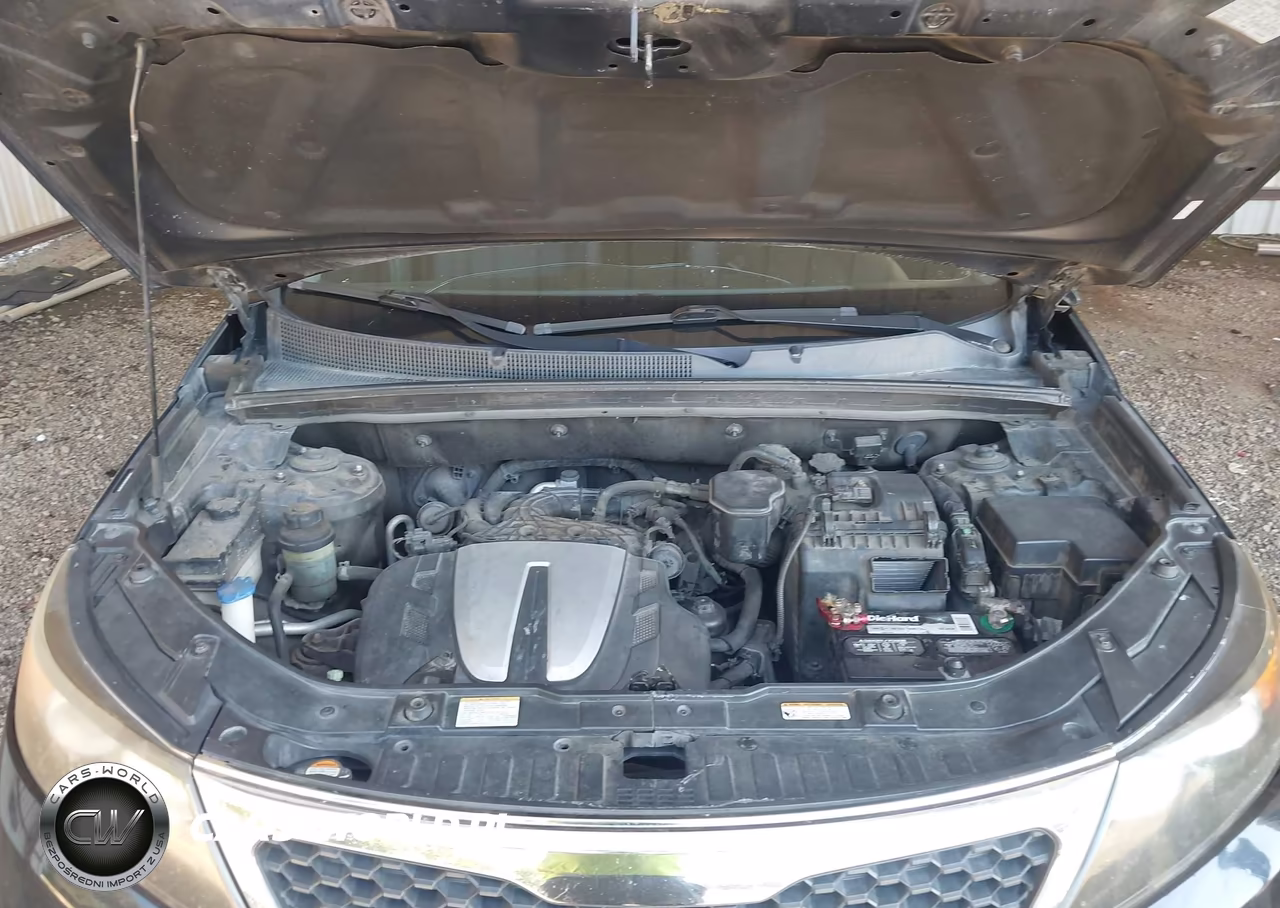2011 Kia Sorento Lx V6 VIN:5XYKT4A25BG102141 - 10