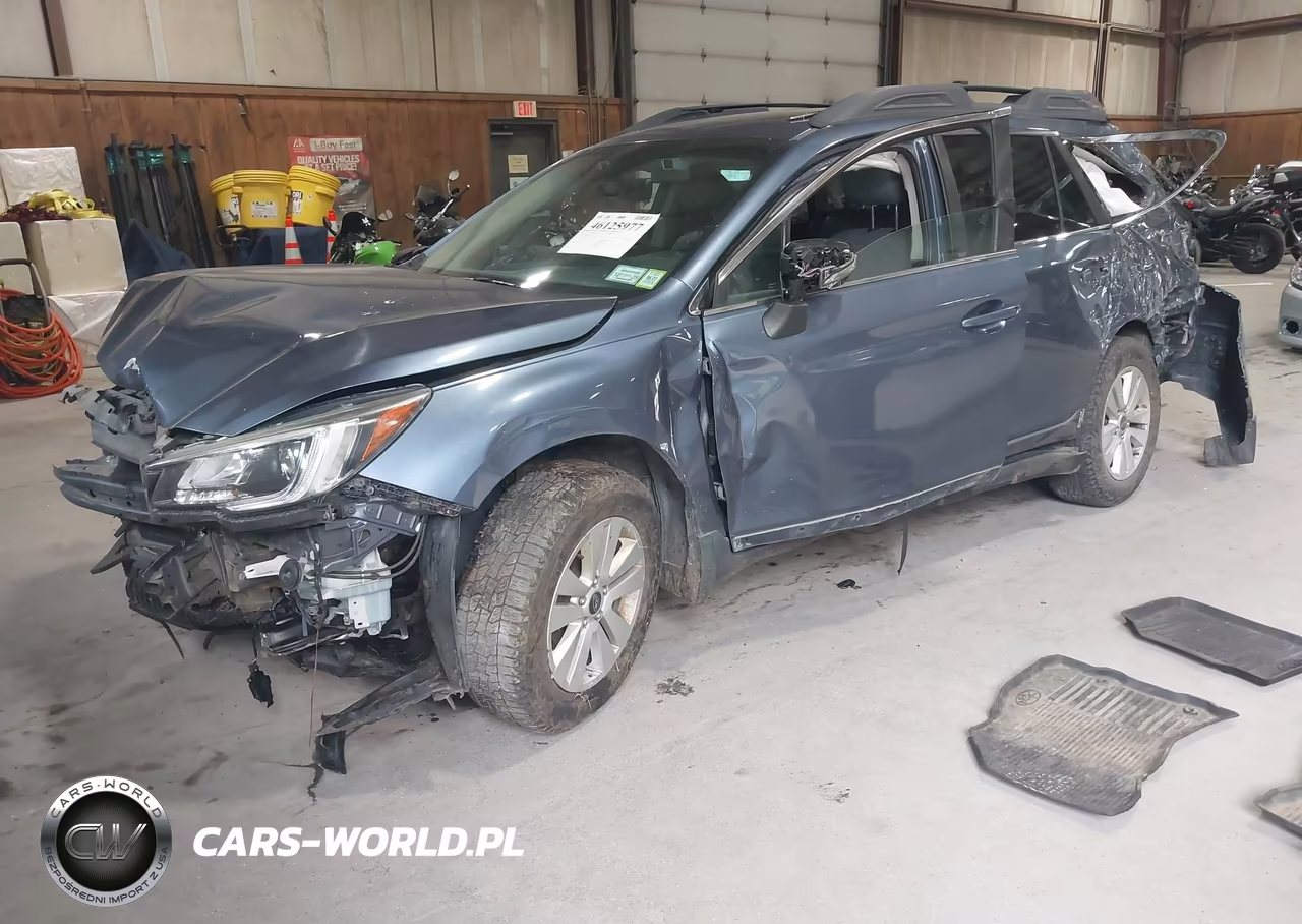 2018 Subaru Outback 2.5I Premium VIN:4S4BSAHC6J3276475 - 2
