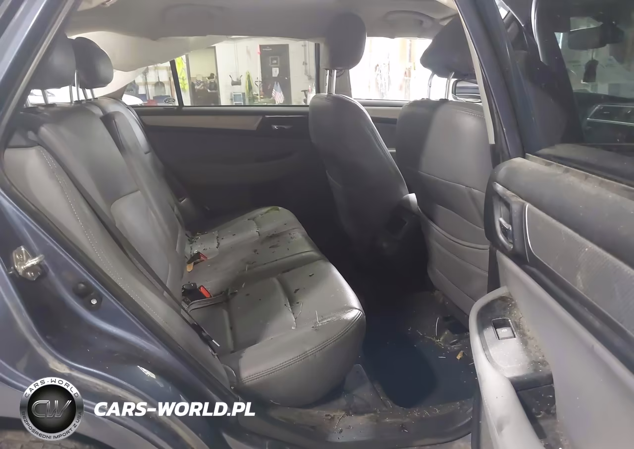 2018 Subaru Outback 2.5I Premium VIN:4S4BSAHC6J3276475 - 8