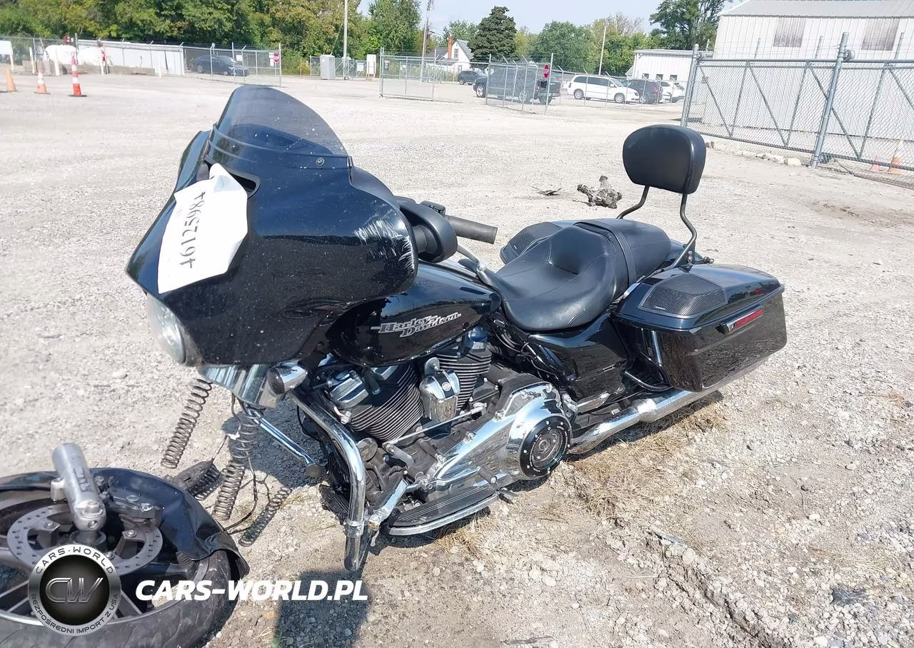 2018 Harley-Davidson Flhx Street Glide VIN:1HD1KBC12JB673178 - 2