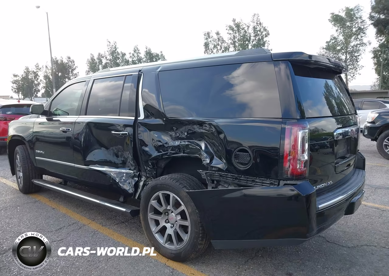 2017 GMC Yukon Xl Denali VIN:1GKS2HKJ7HR393840 - 3