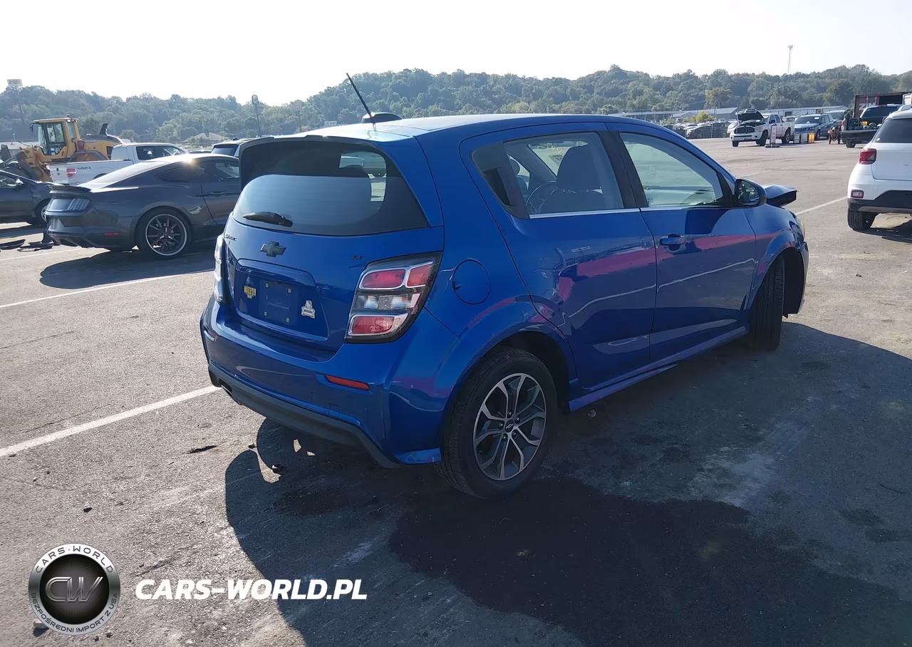 2017 Chevrolet Sonic Lt Auto VIN:1G1JD6SH4H4158160 - 4