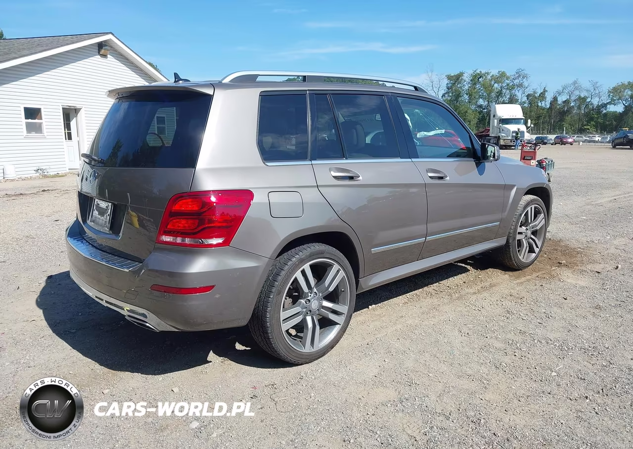 2015 Mercedes-Benz Glk 350 VIN:WDCGG5HBXFG337704 - 4