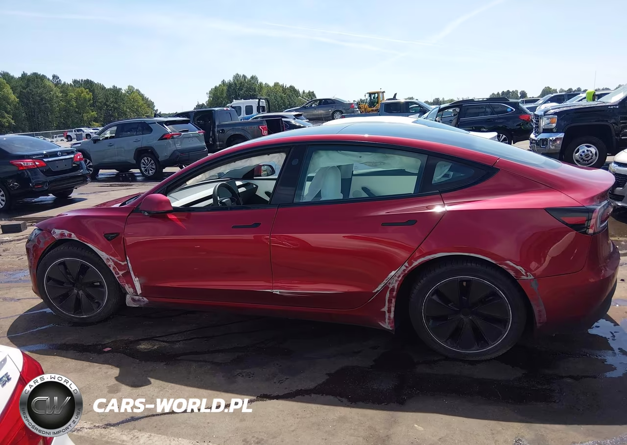 2025 Tesla Model 3 Long Range Rear-Wheel Drive-Standard Rear-Wheel Drive VIN:5YJ3E1EA2SF902093 - 13