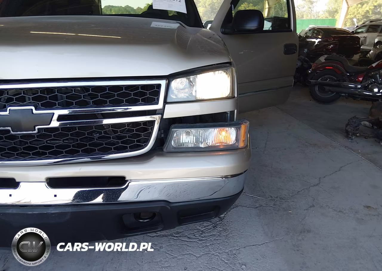 2007 Chevrolet Silverado 1500 Classic Ls VIN:2GCEC13V271152631 - 12