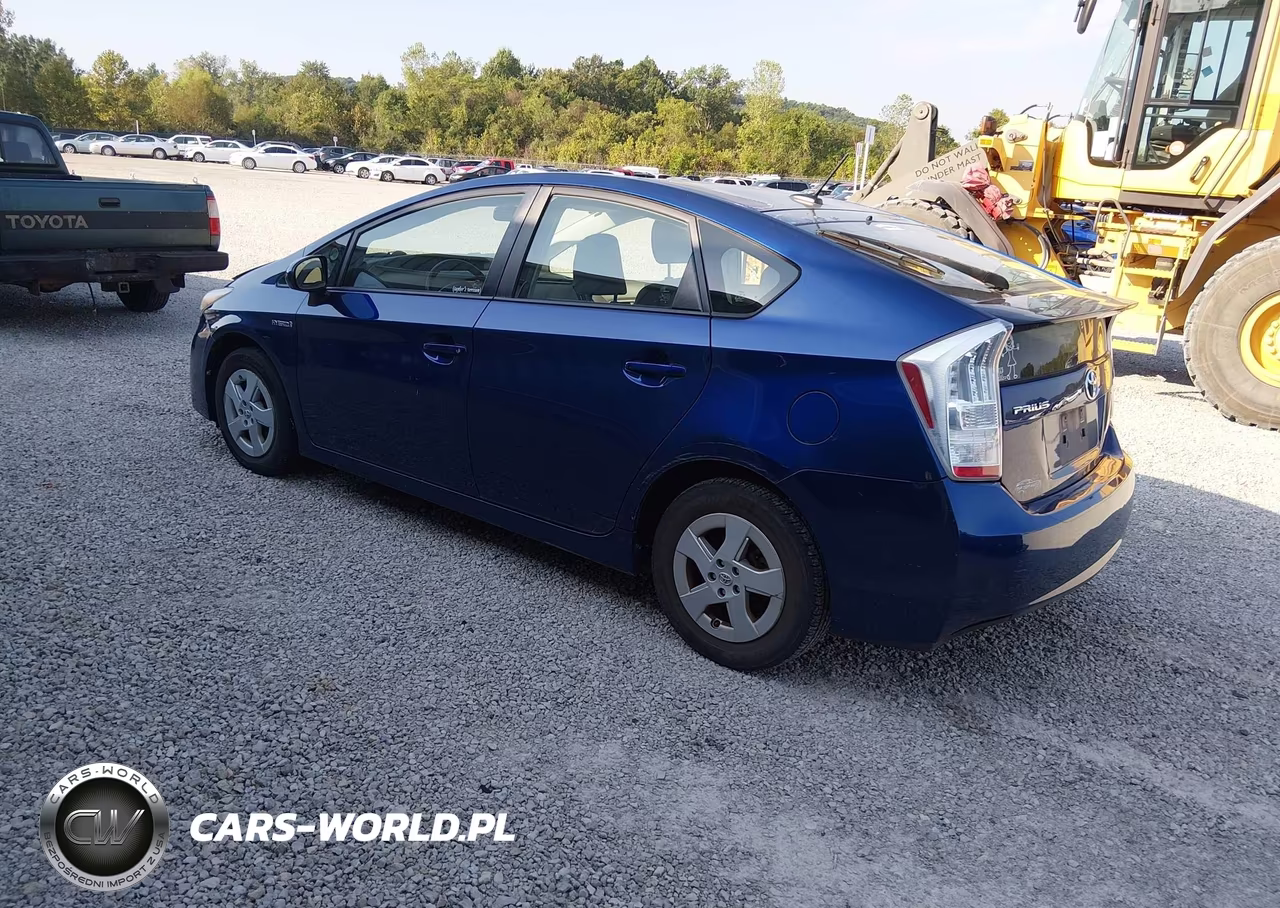 2011 Toyota Prius Two VIN:JTDKN3DU2B1436466 - 3