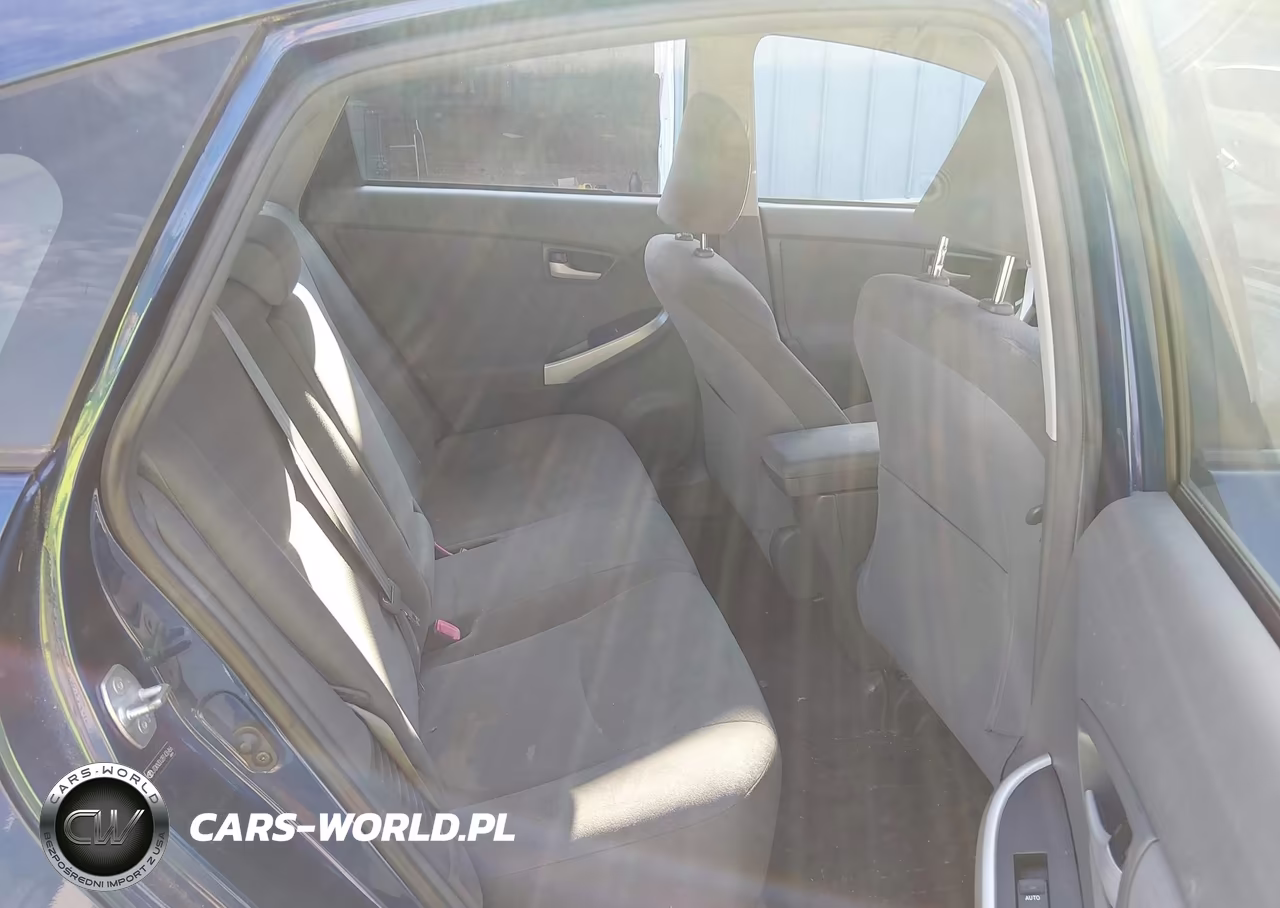 2011 Toyota Prius Two VIN:JTDKN3DU2B1436466 - 8
