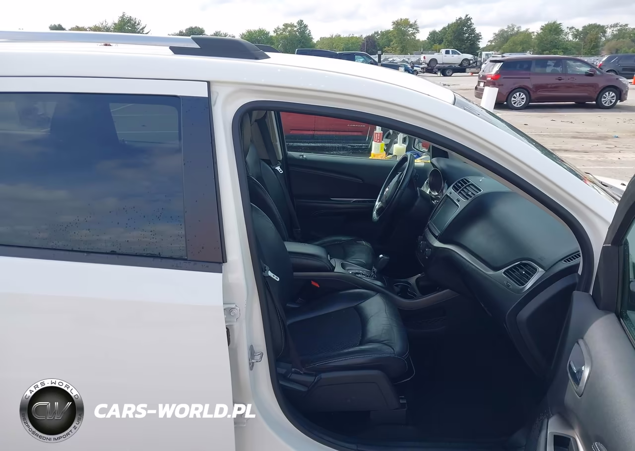 2018 Dodge Journey Crossroad Awd VIN:3C4PDDGG3JT371011 - 5