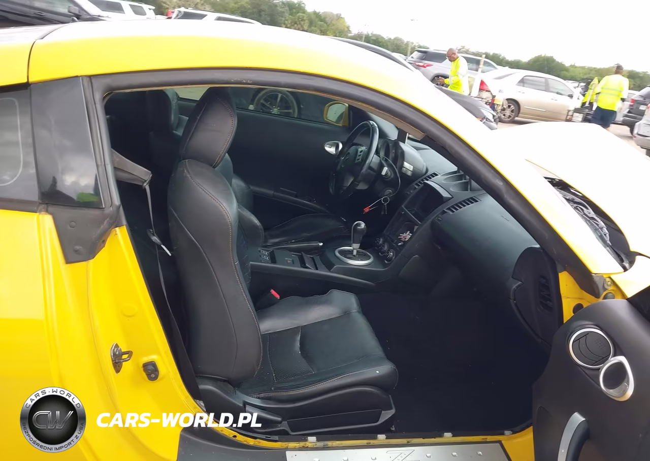 2005 Nissan 350Z Anniversary Edition VIN:JN1AZ34D35M606467 - 5