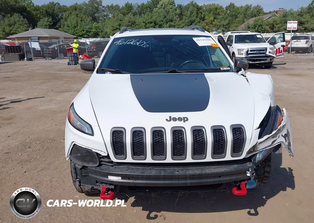 2015 Jeep Cherokee Trailhawk VIN:1C4PJMBB3FW746644 - 13