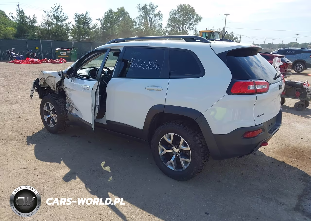 2015 Jeep Cherokee Trailhawk VIN:1C4PJMBB3FW746644 - 3