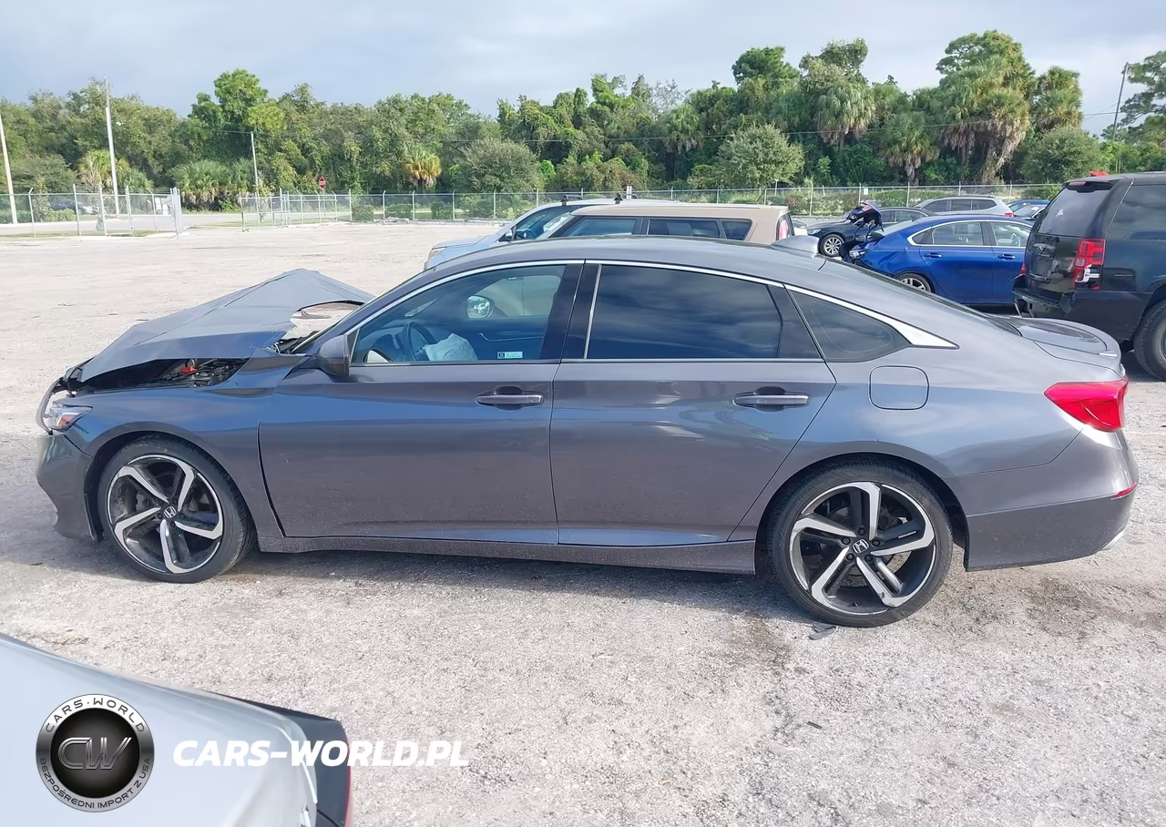 2018 Honda Accord Sport VIN:1HGCV1F30JA249532 - 14