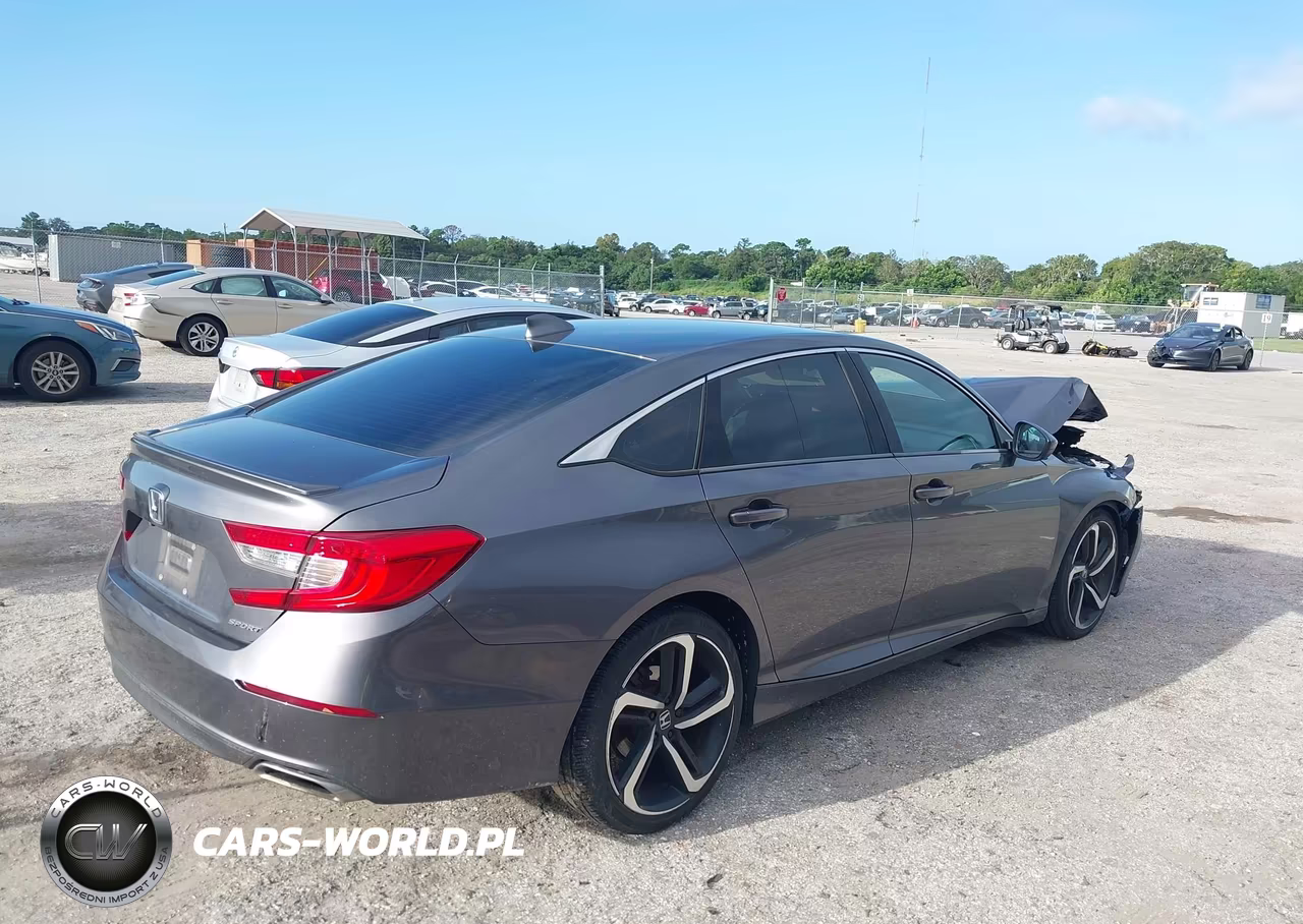 2018 Honda Accord Sport VIN:1HGCV1F30JA249532 - 4