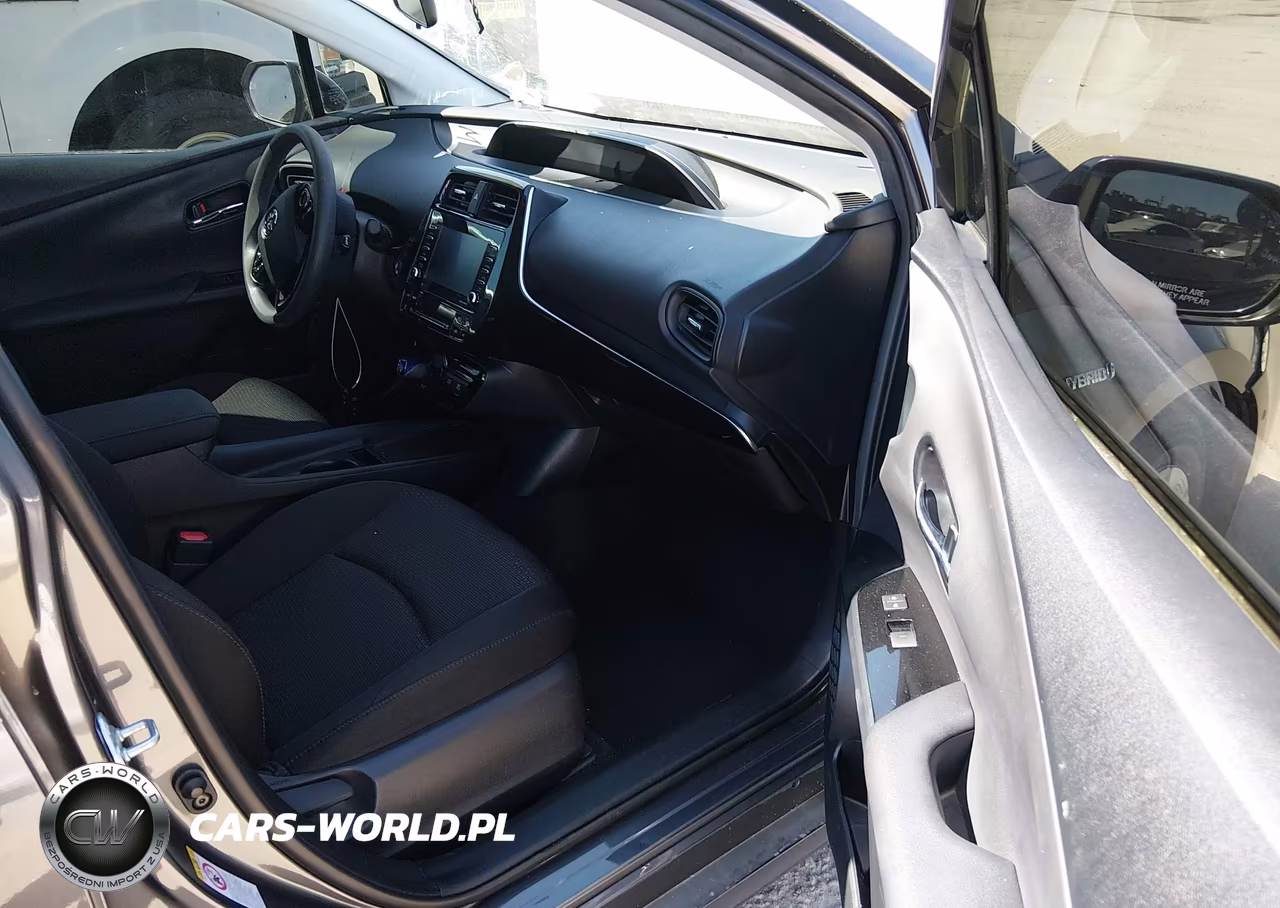 2021 Toyota Prius Le VIN:JTDKAMFUXM3133795 - 5