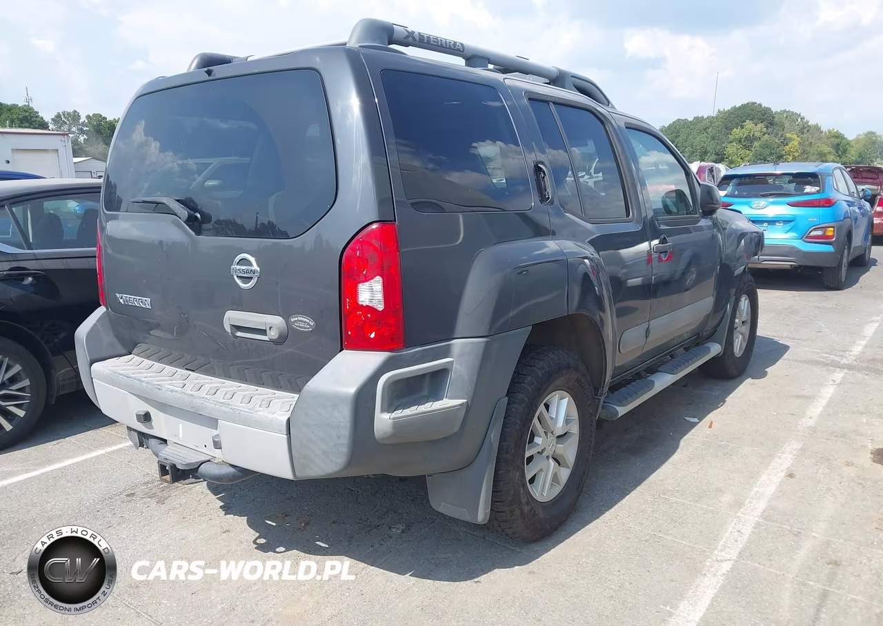 2015 Nissan Xterra S VIN:5N1AN0NW2FN656064 - 4