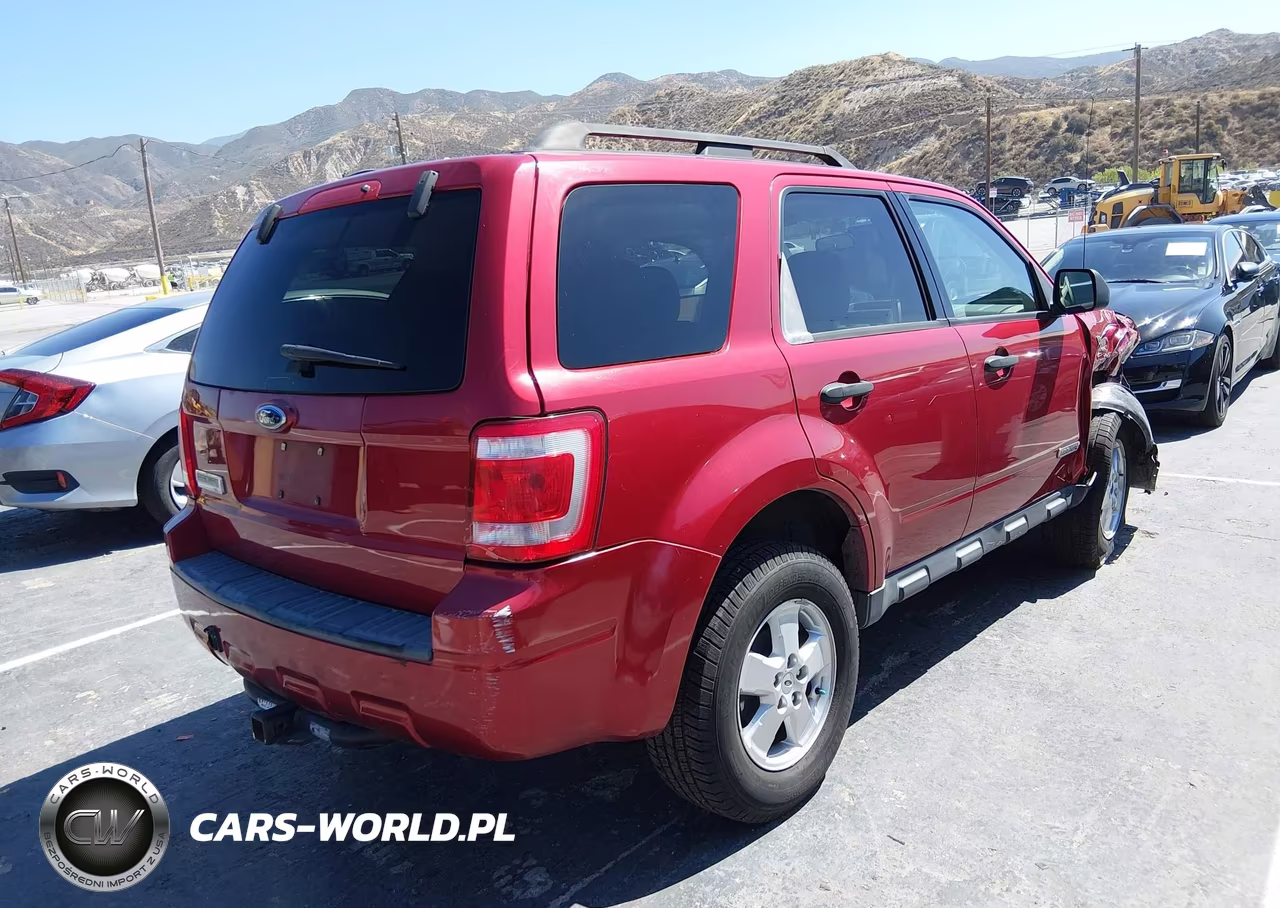2008 Ford Escape Xlt VIN:1FMCU03108KC90953 - 4