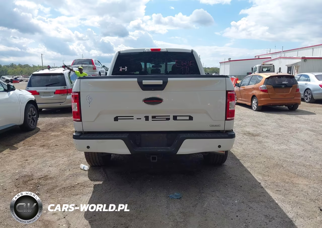 2018 Ford F-150 Xlt VIN:1FTEW1EG9JFD41573 - 17