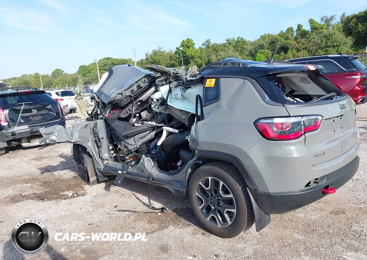 2020 Jeep Compass Trailhawk 4X4 VIN:3C4NJDDB4LT137200 - 3