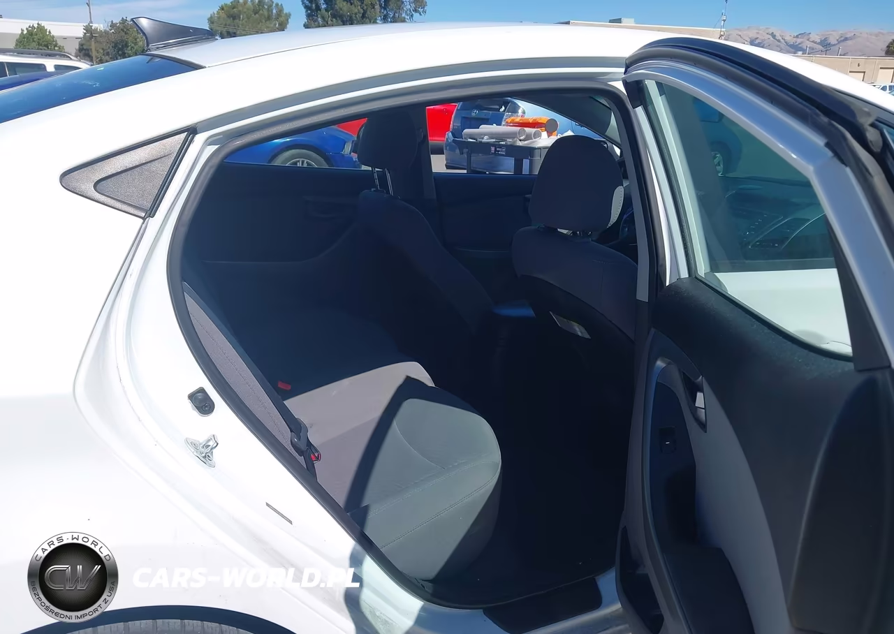 2016 Hyundai Elantra Se VIN:5NPDH4AE3GH750694 - 8