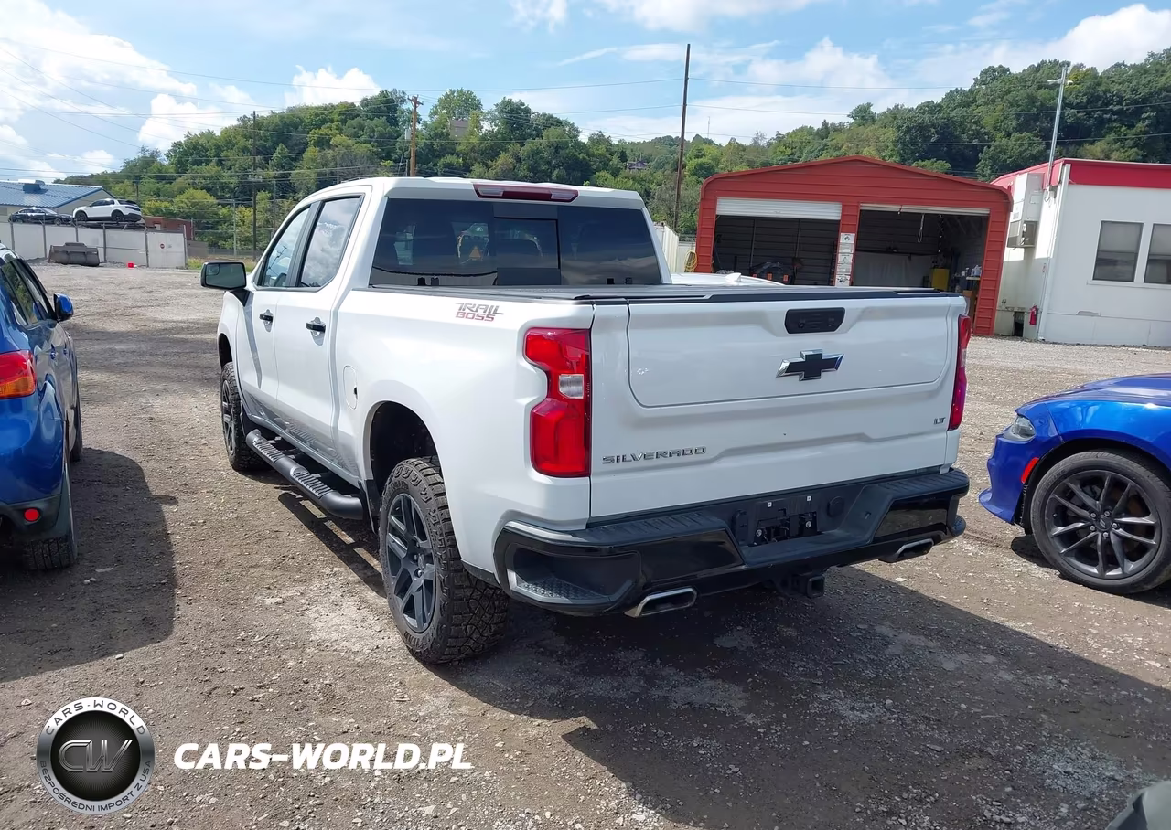 2025 Chevrolet Silverado 1500 4Wd Short Bed Lt Trail Boss VIN:3GCUKFED1SG187872 - 3