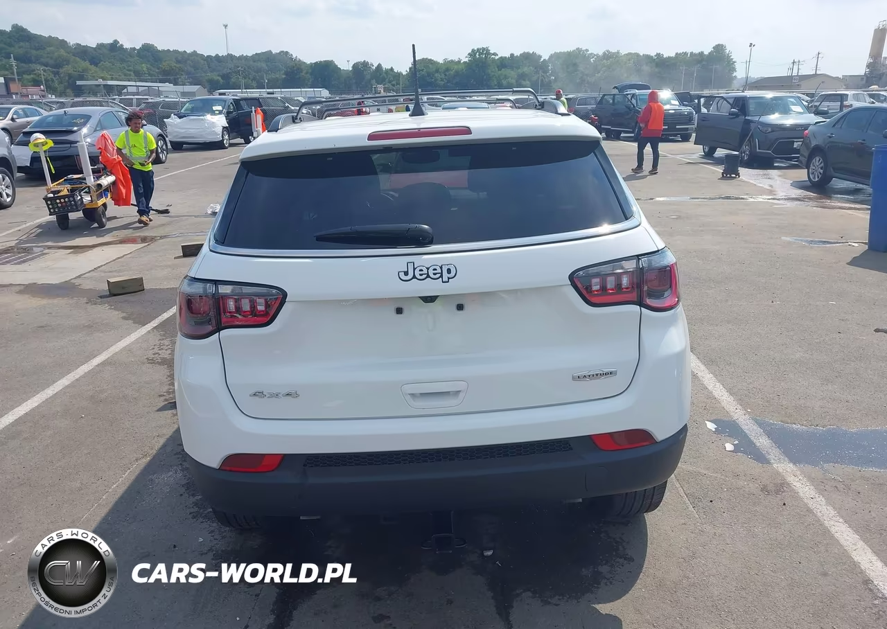 2025 Jeep Compass Latitude 4X4 VIN:3C4NJDBNXST515466 - 16