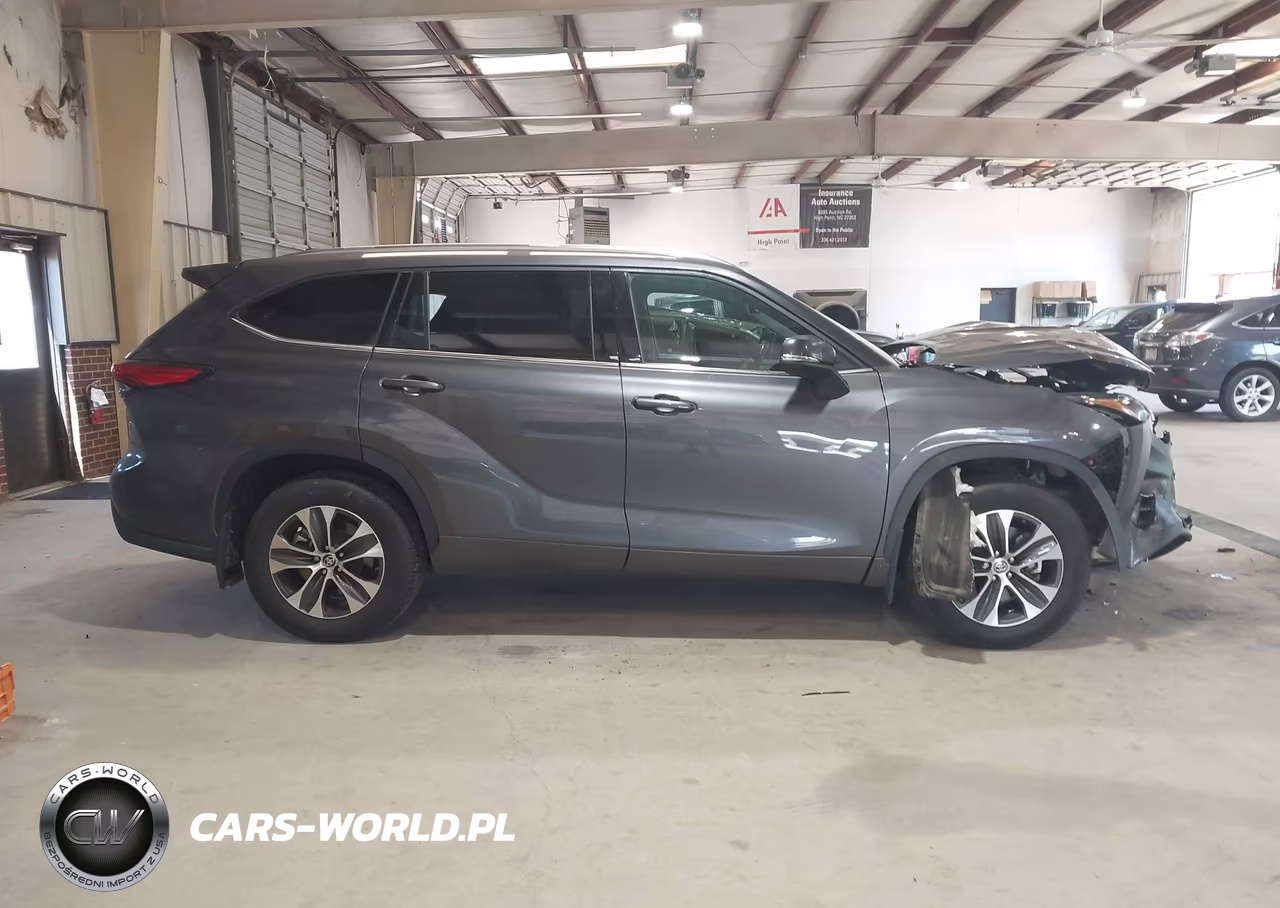 2020 Toyota Highlander Xle VIN:5TDGZRAHXLS509737 - 13