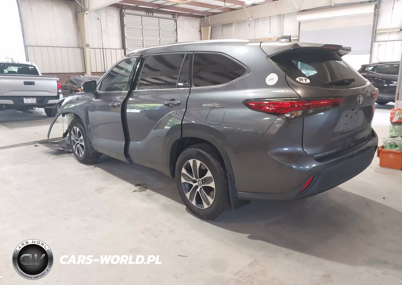 2020 Toyota Highlander Xle VIN:5TDGZRAHXLS509737 - 3