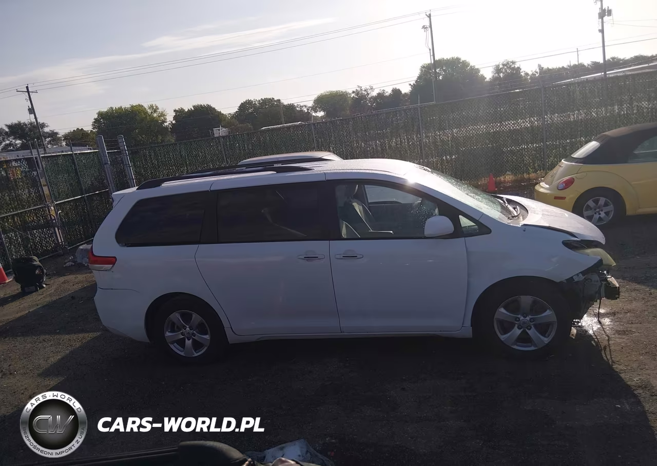 2012 Toyota Sienna Le V6 8 Passenger VIN:5TDKK3DC3CS203748 - 13