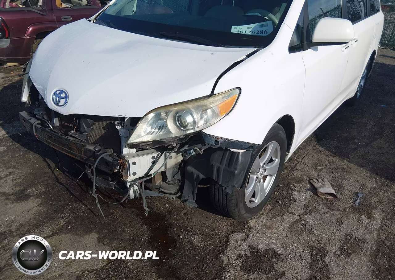 2012 Toyota Sienna Le V6 8 Passenger VIN:5TDKK3DC3CS203748 - 6