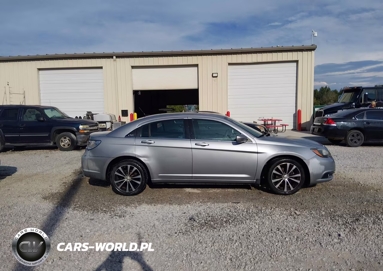2014 Chrysler 200 Touring VIN:1C3CCBBB6EN178587 - 18