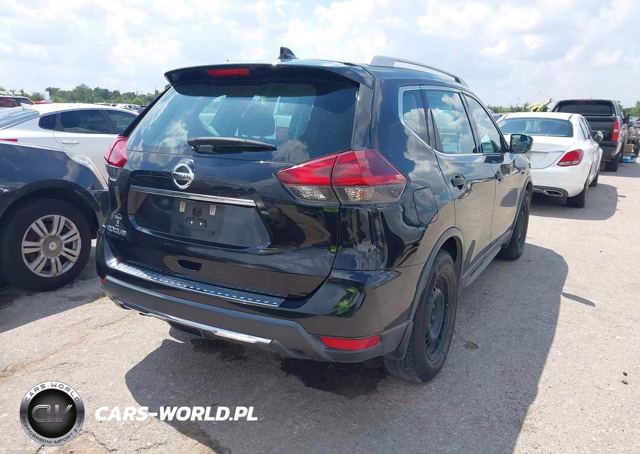 2018 Nissan Rogue S VIN:5N1AT2MT8JC708066 - 4