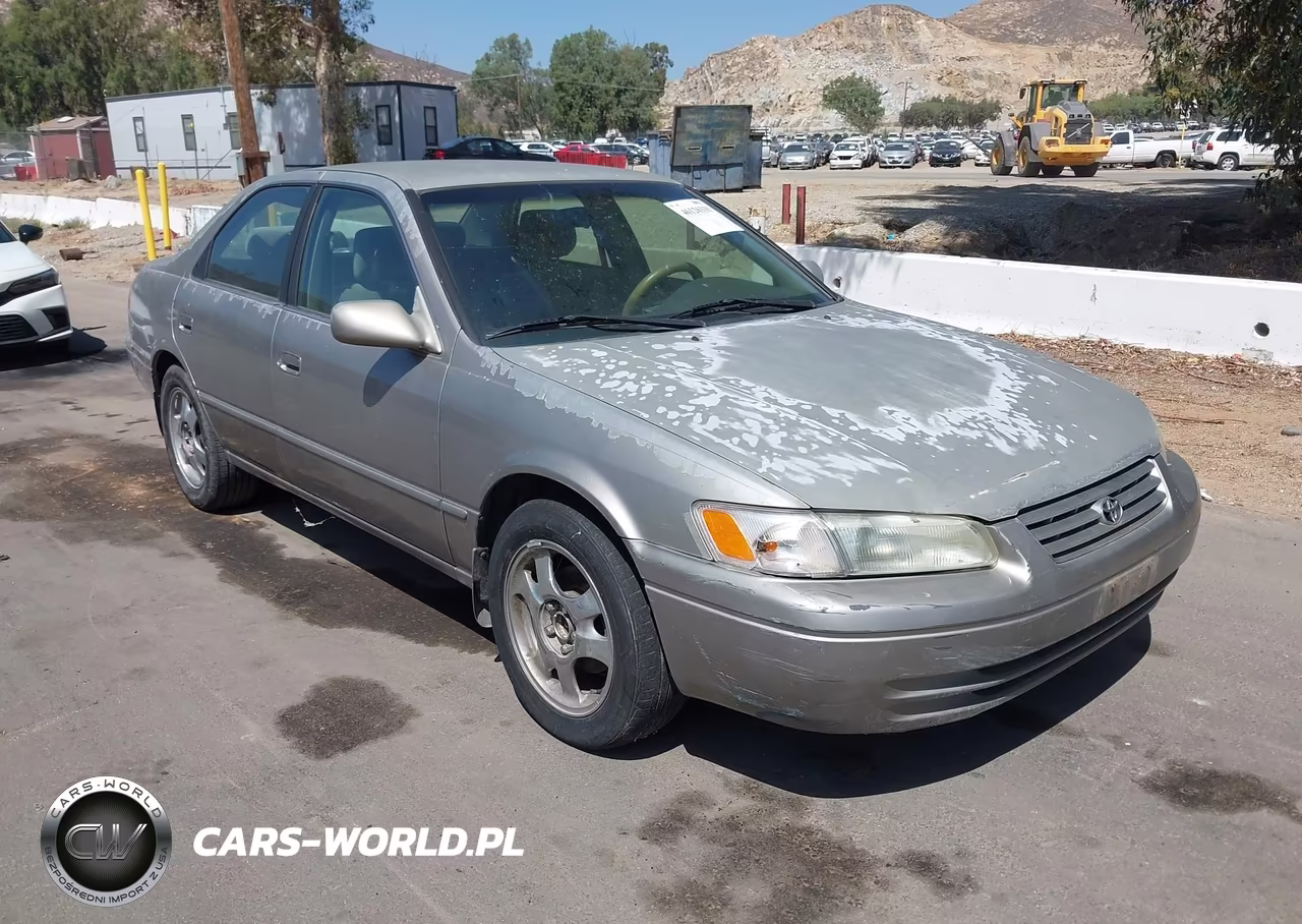 1999 Toyota Camry Le V6