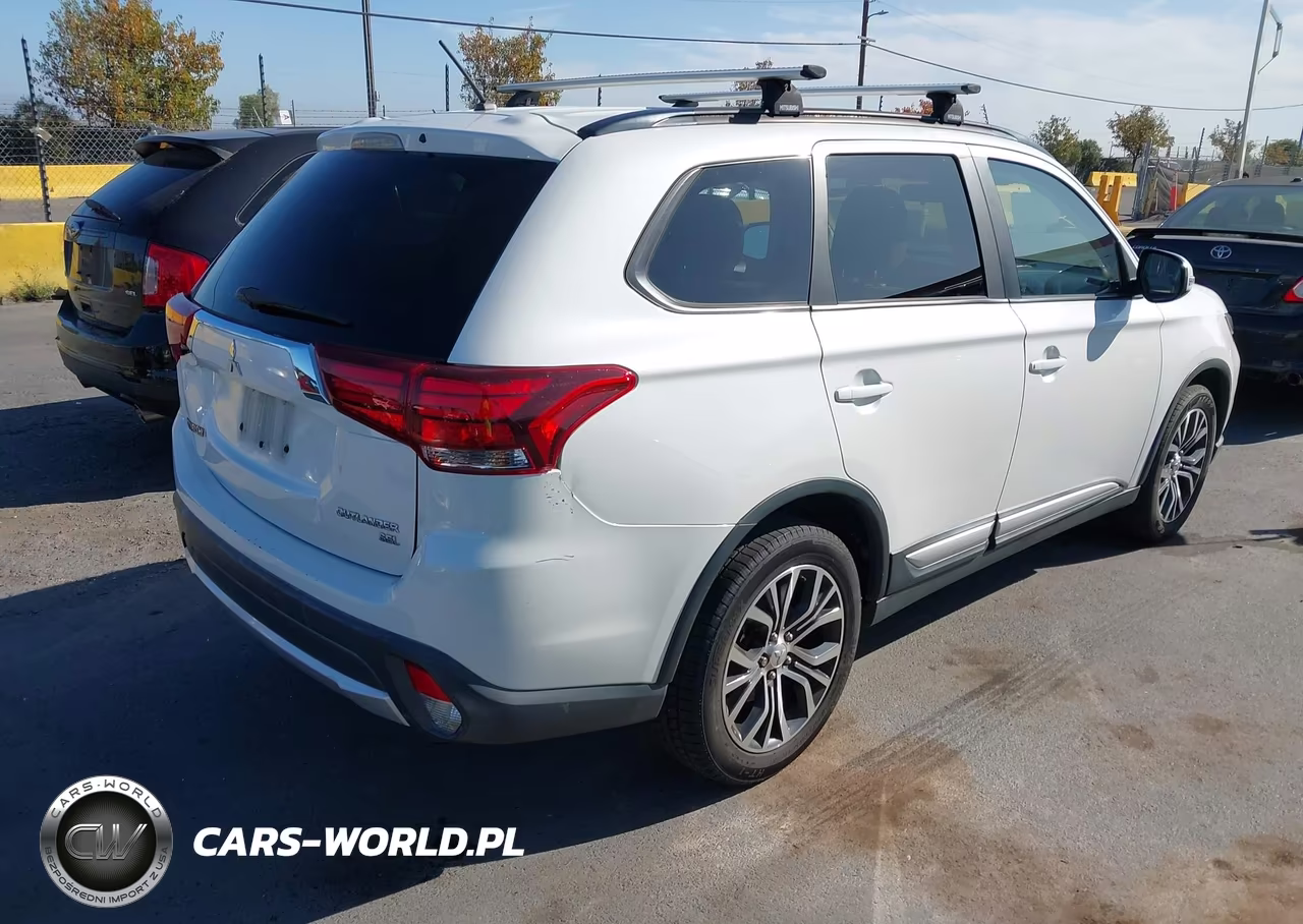 2016 Mitsubishi Outlander Se-Sel VIN:JA4AD3A34GZ028841 - 4