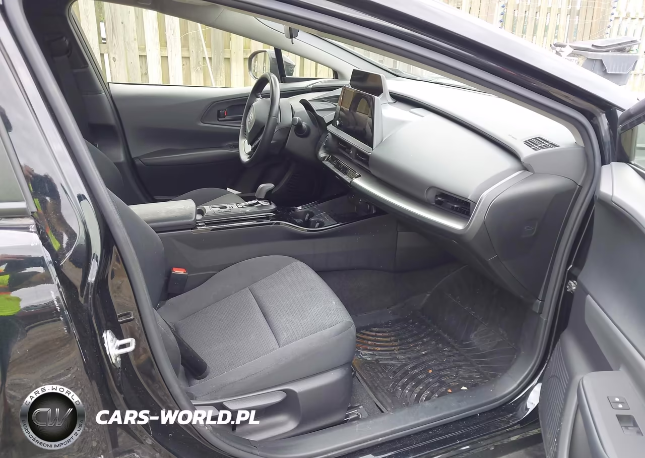 2023 Toyota Prius Le Awd-E VIN:JTDADABU9P3001123 - 5
