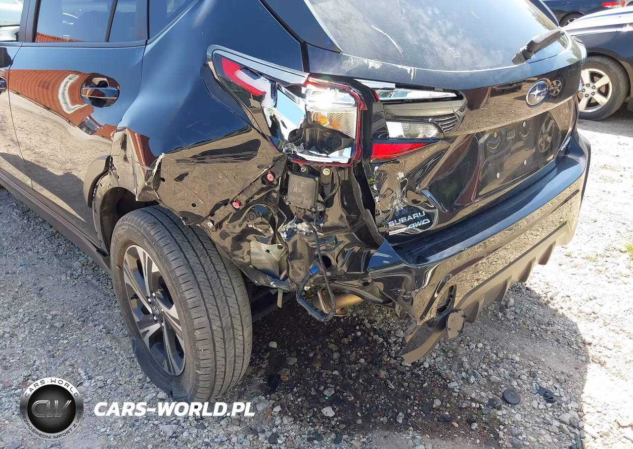 2024 Subaru Crosstrek Premium VIN:JF2GUADC0R8247225 - 6