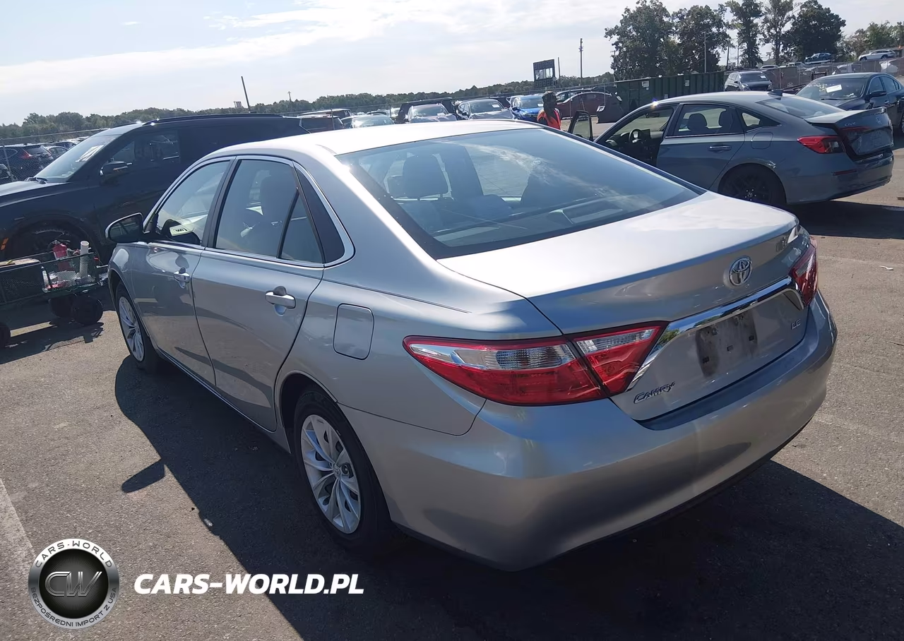2015 Toyota Camry Le VIN:4T4BF1FK8FR467451 - 3