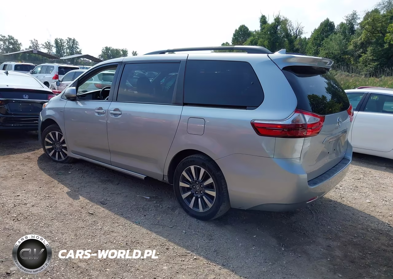 2019 Toyota Sienna Le 7 Passenger VIN:5TDJZ3DC9KS225565 - 3