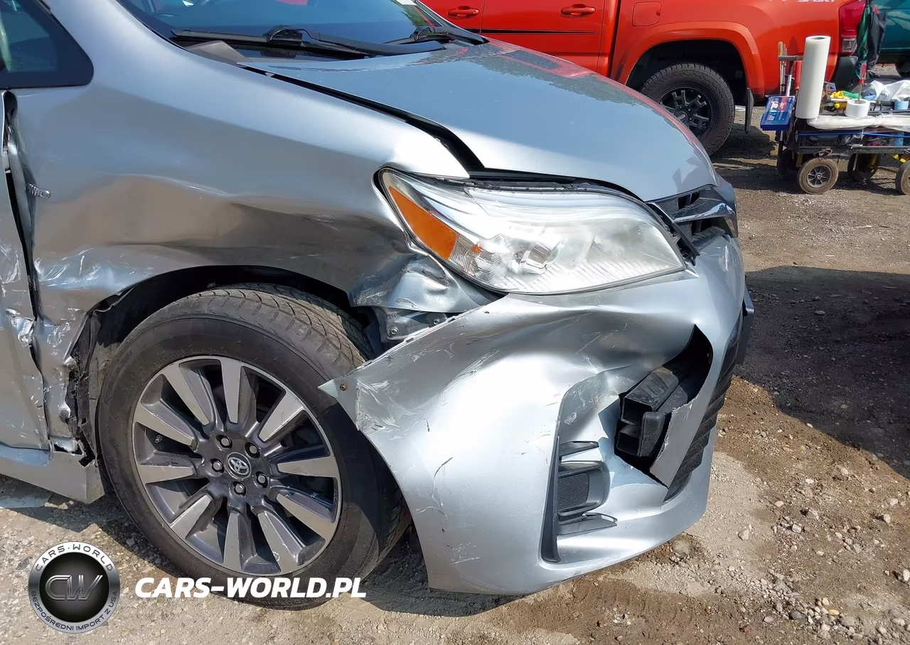 2019 Toyota Sienna Le 7 Passenger VIN:5TDJZ3DC9KS225565 - 6