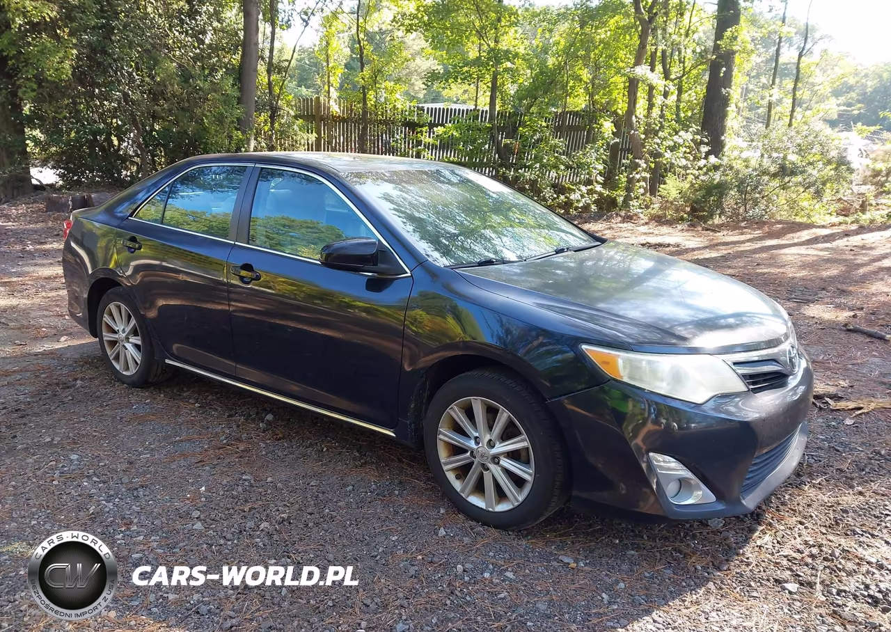 2013 Toyota Camry Xle – zdjęcie 1 z 16