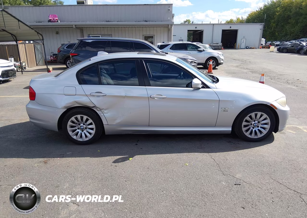 2009 BMW 328I xDrive VIN:WBAPK53559A510135 - 13
