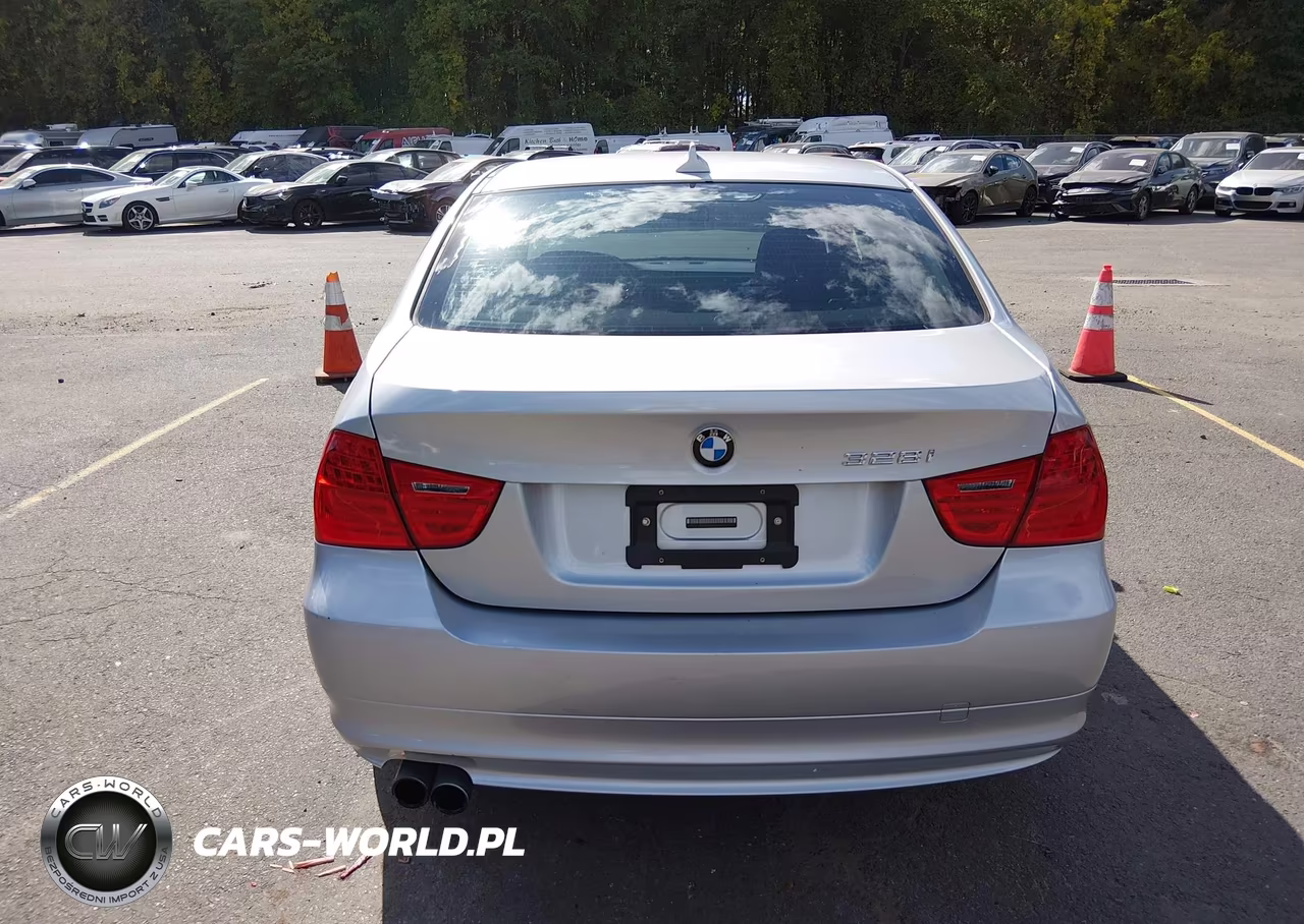 2009 BMW 328I xDrive VIN:WBAPK53559A510135 - 16