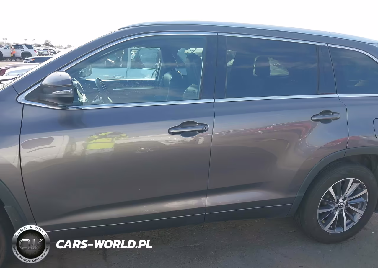 2017 Toyota Highlander Xle VIN:5TDJZRFH7HS508633 - 14