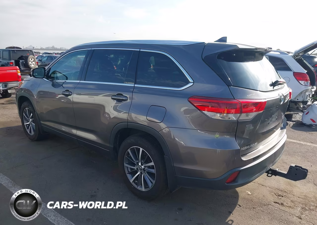 2017 Toyota Highlander Xle VIN:5TDJZRFH7HS508633 - 3