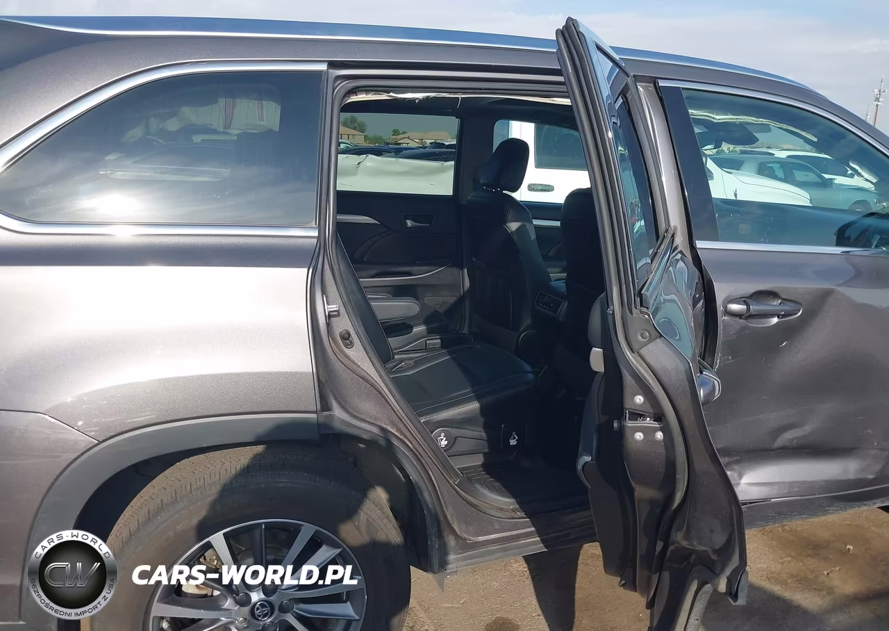 2017 Toyota Highlander Xle VIN:5TDJZRFH7HS508633 - 8