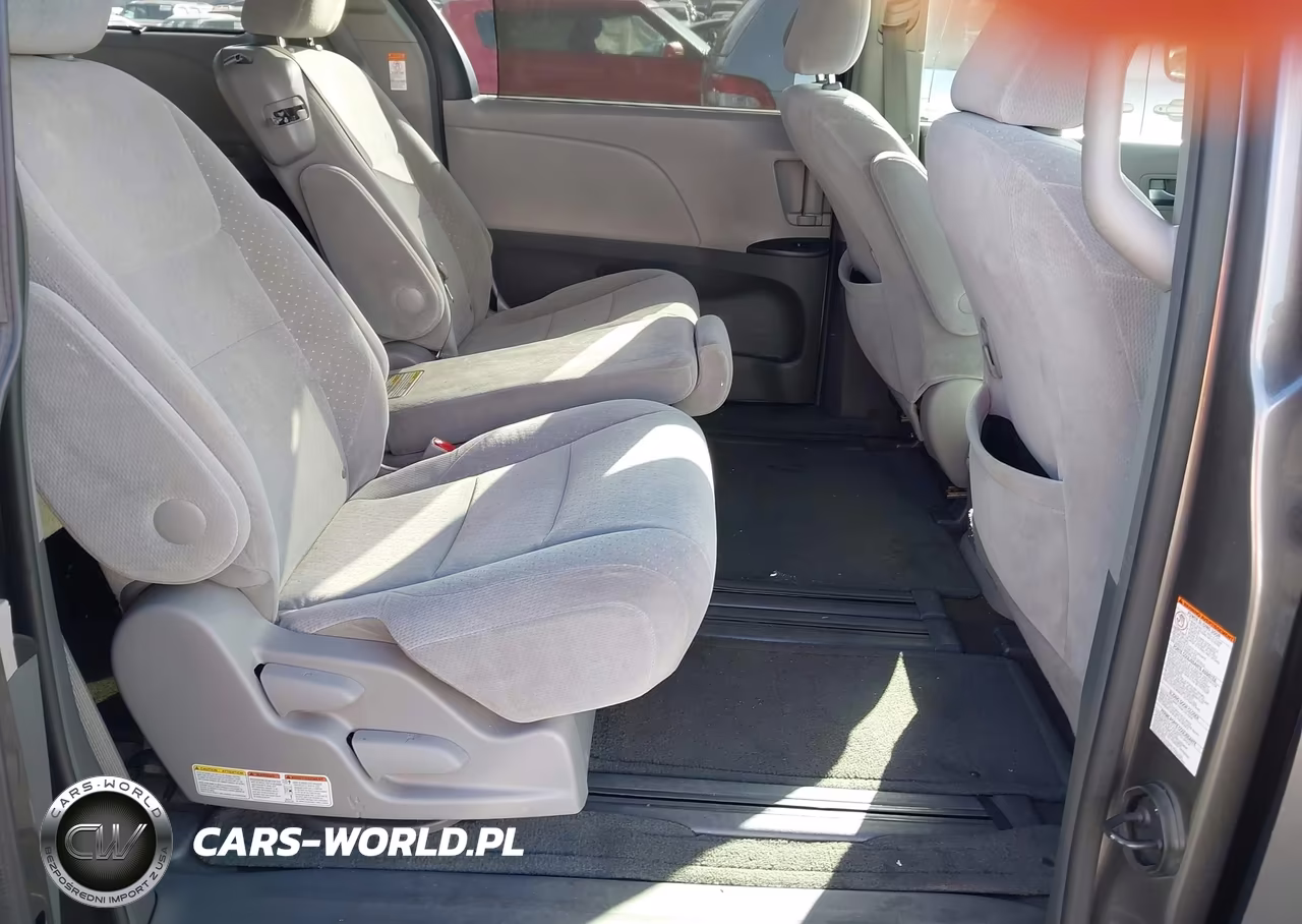 2017 Toyota Sienna Le 8 Passenger VIN:5TDKZ3DCXHS798245 - 8